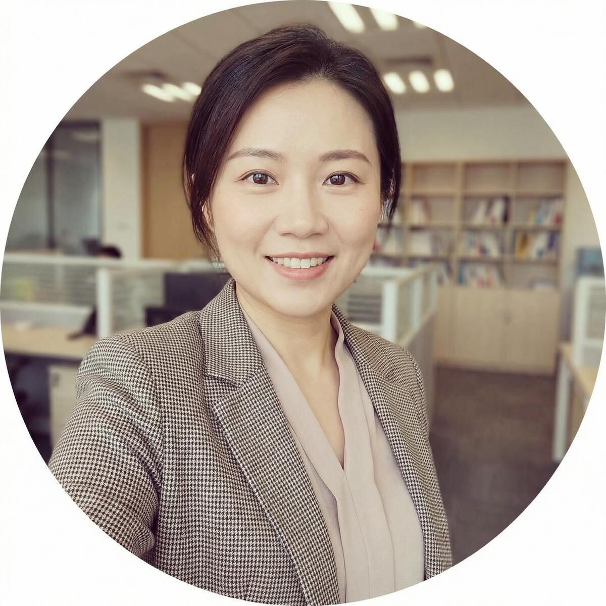 羞耻play文化研究顾问-李若曦